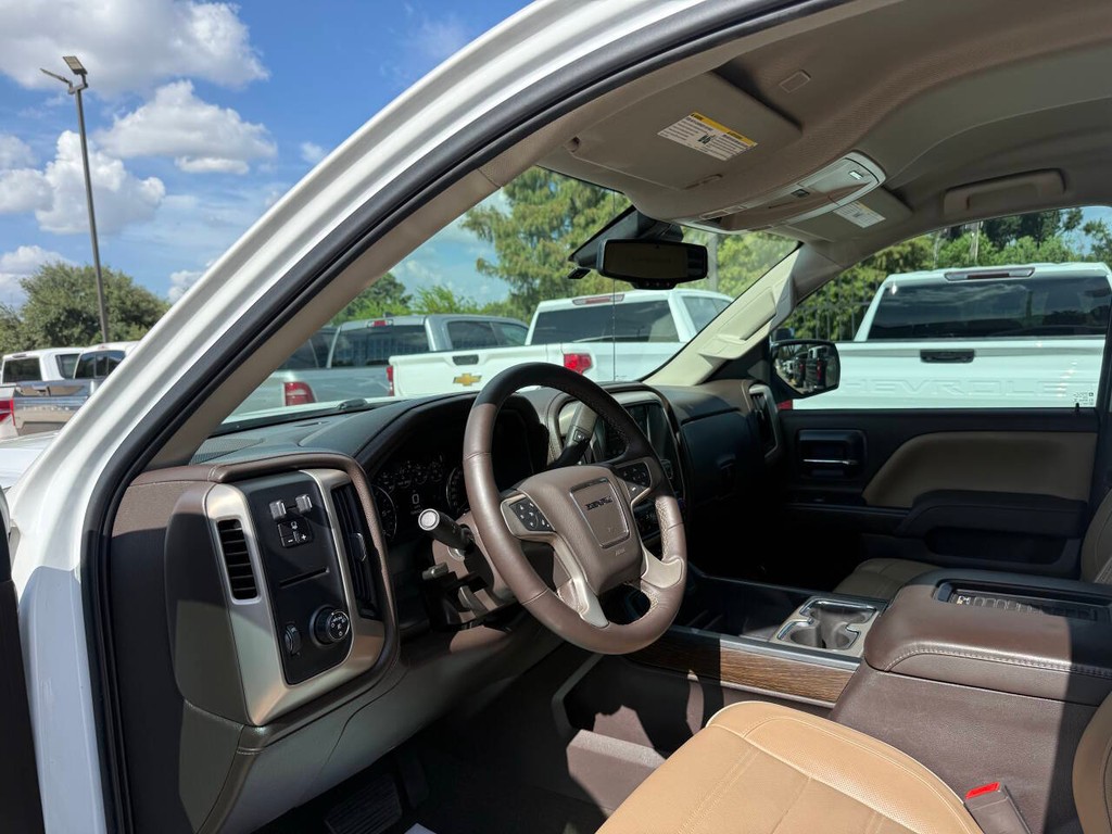GMC Sierra 1500 Vehicle Full-screen Gallery Image 06