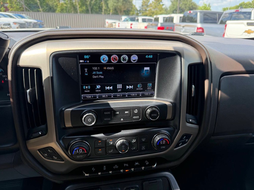 GMC Sierra 1500 Vehicle Full-screen Gallery Image 24