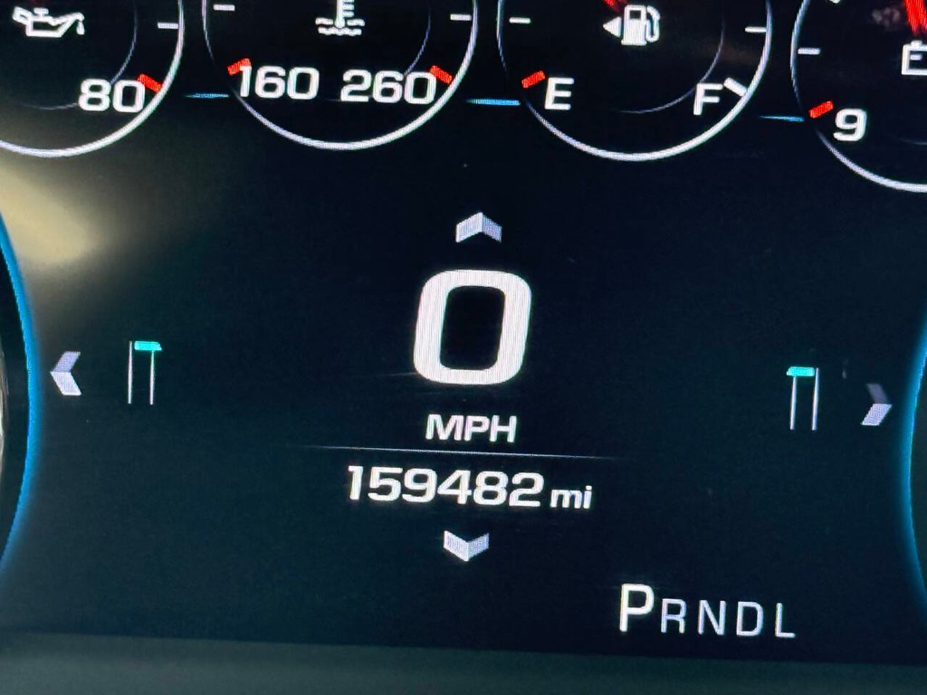 GMC Sierra 1500 Vehicle Full-screen Gallery Image 32