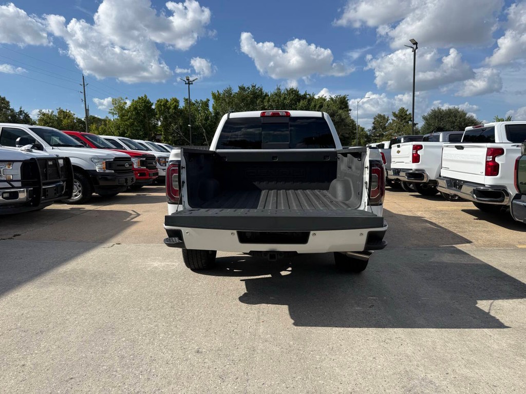 GMC Sierra 1500 Vehicle Full-screen Gallery Image 36