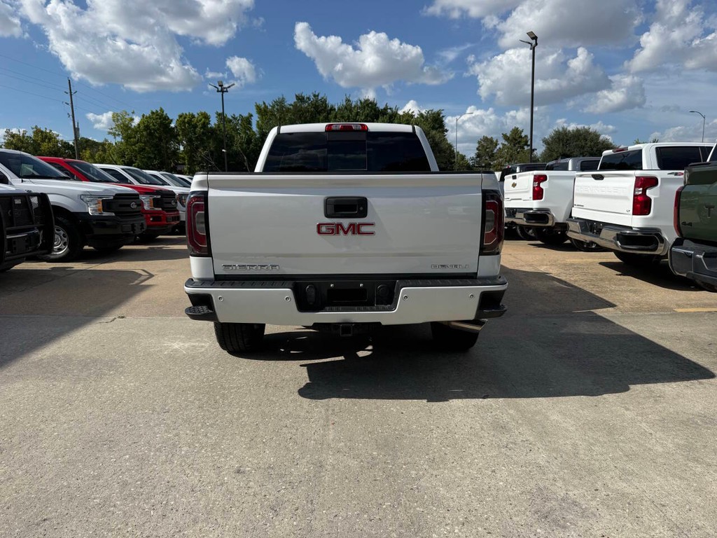 GMC Sierra 1500 Vehicle Full-screen Gallery Image 37