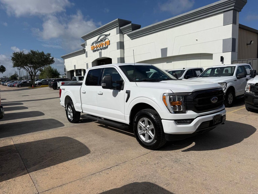 Ford F-150 Vehicle Full-screen Gallery Image 02
