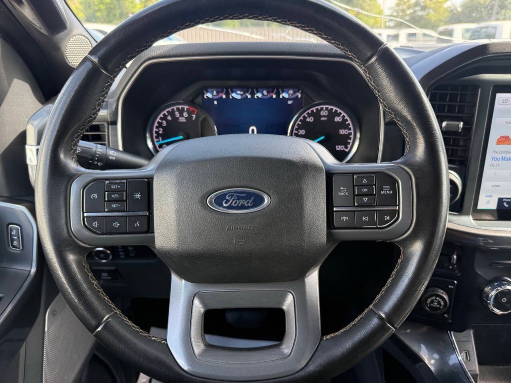 Ford F-150 Vehicle Full-screen Gallery Image 23