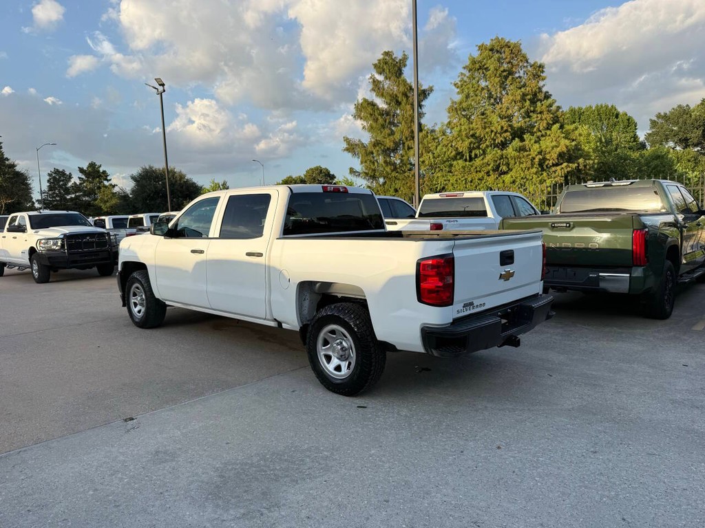 Chevrolet Silverado 1500 Vehicle Full-screen Gallery Image 04