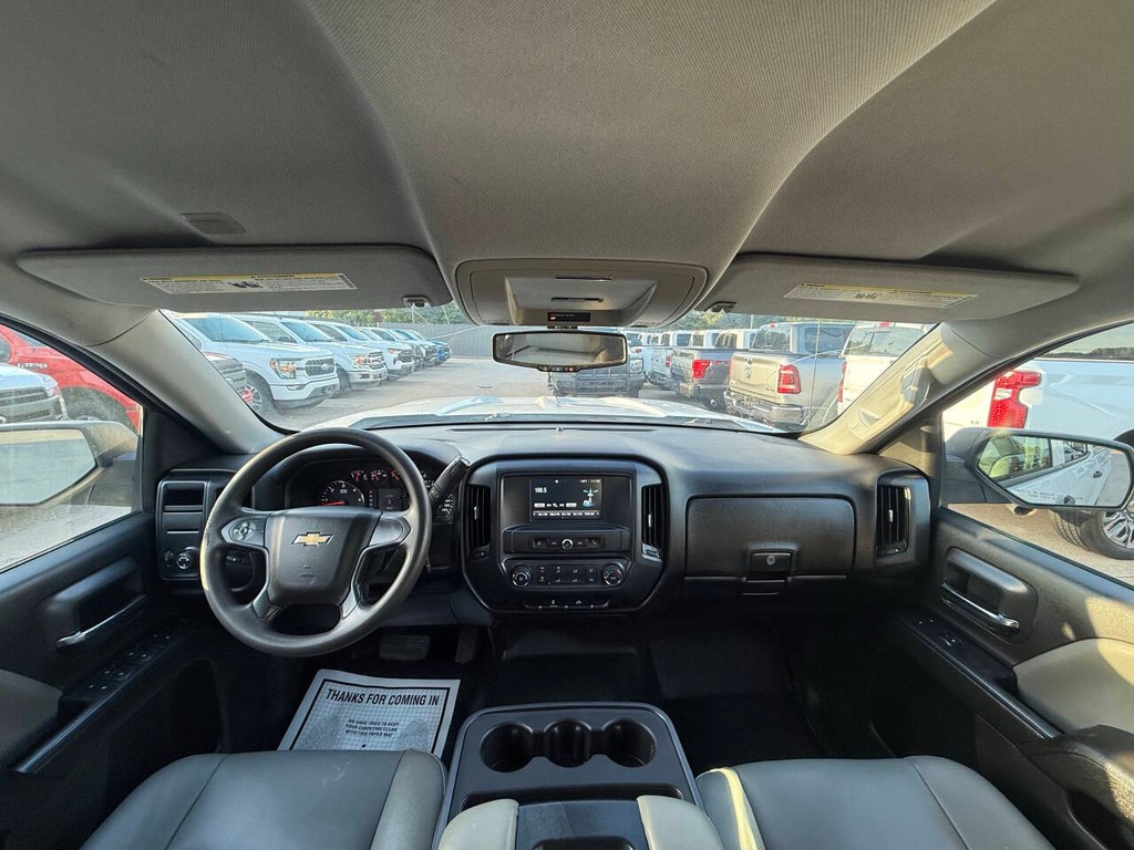 Chevrolet Silverado 1500 Vehicle Full-screen Gallery Image 17
