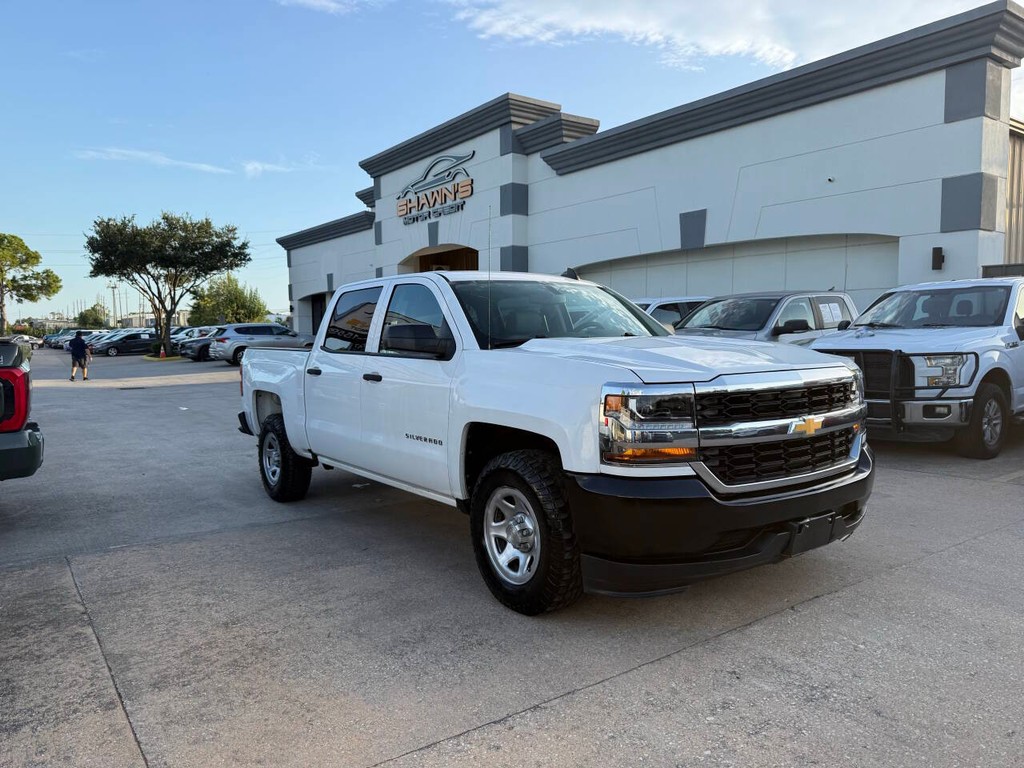 Chevrolet Silverado 1500 Vehicle Full-screen Gallery Image 40