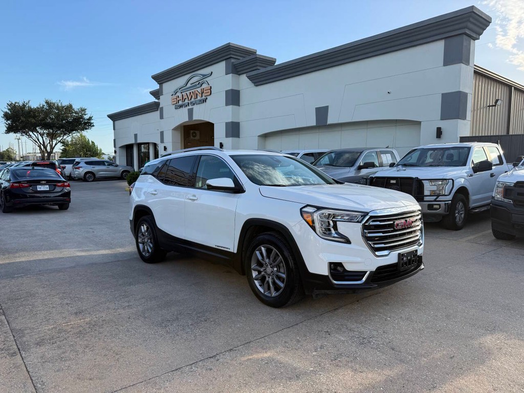 GMC Terrain Vehicle Full-screen Gallery Image 02