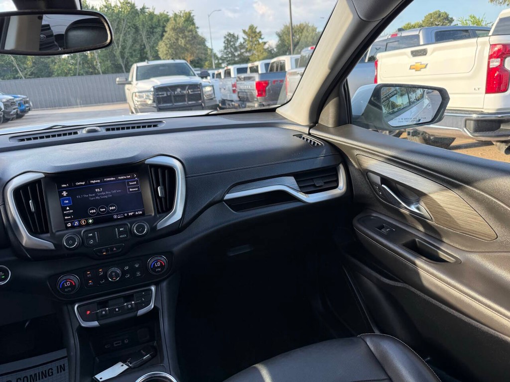 GMC Terrain Vehicle Full-screen Gallery Image 20