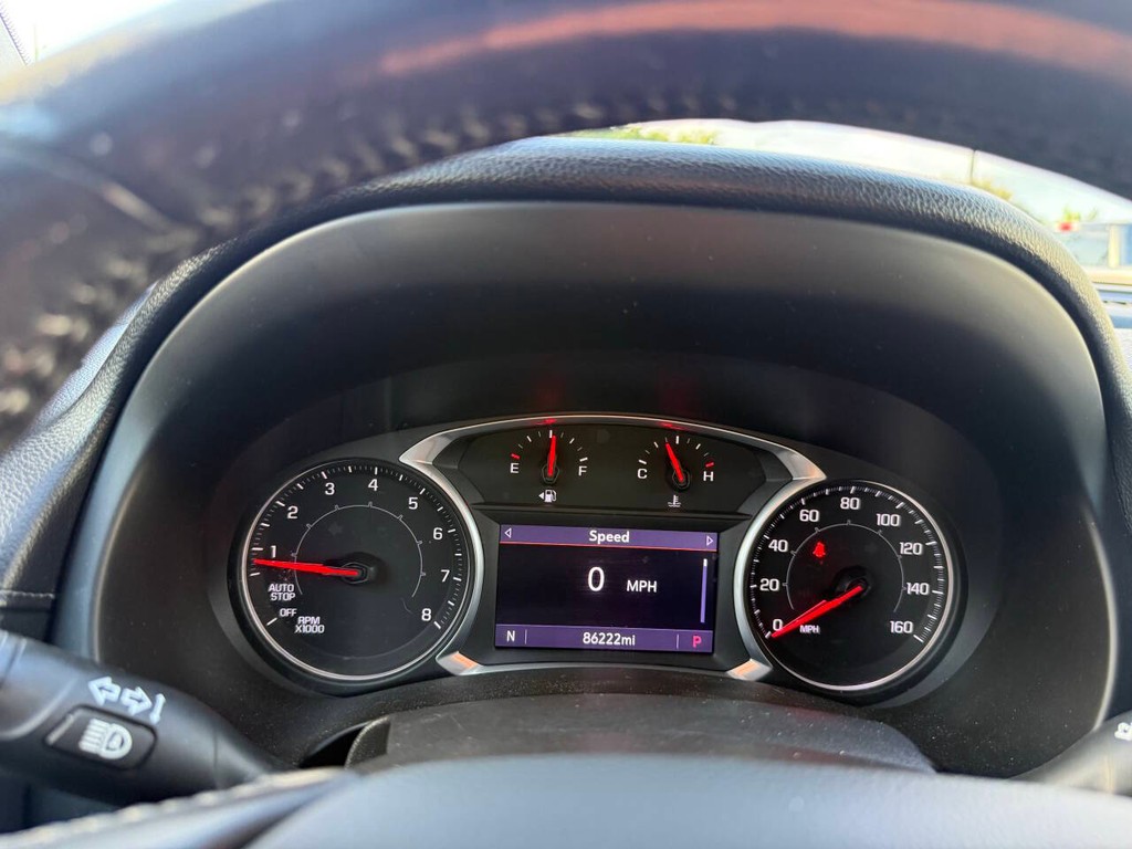 GMC Terrain Vehicle Full-screen Gallery Image 32