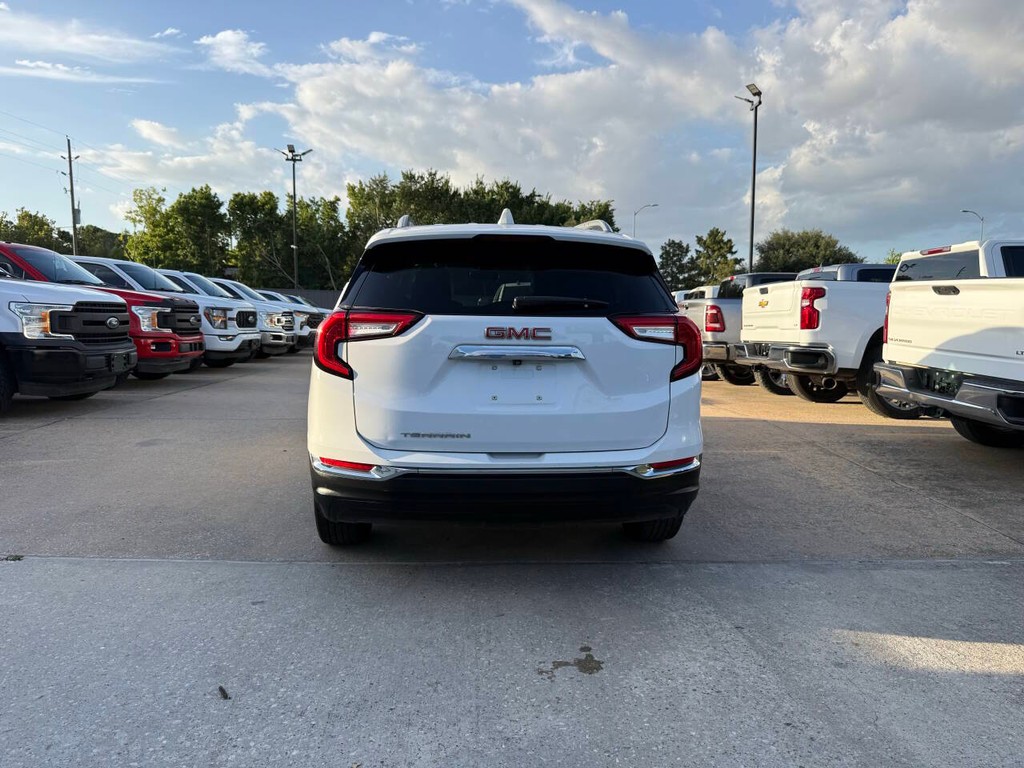 GMC Terrain Vehicle Full-screen Gallery Image 38