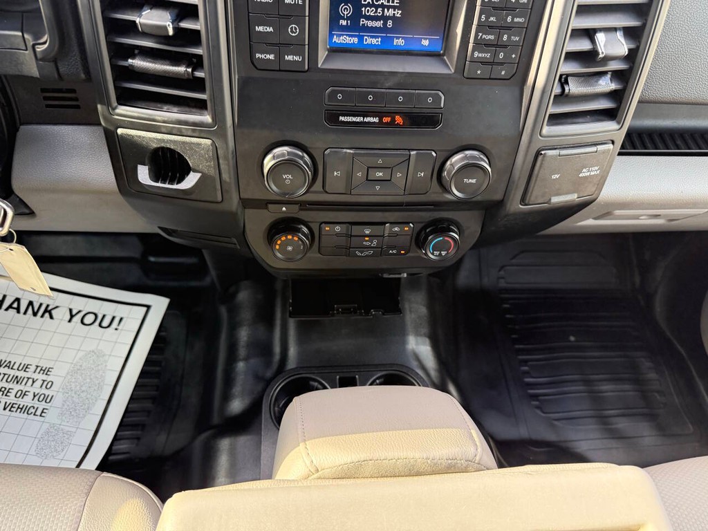 Ford F-150 Vehicle Full-screen Gallery Image 28