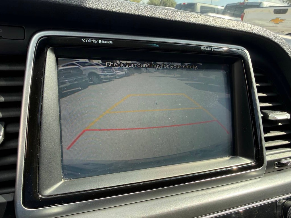 Hyundai Sonata Vehicle Full-screen Gallery Image 25