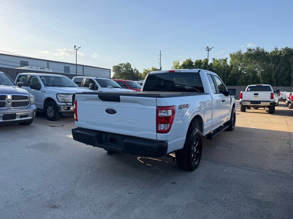 Ford F-150 Vehicle Full-screen Gallery Image 05