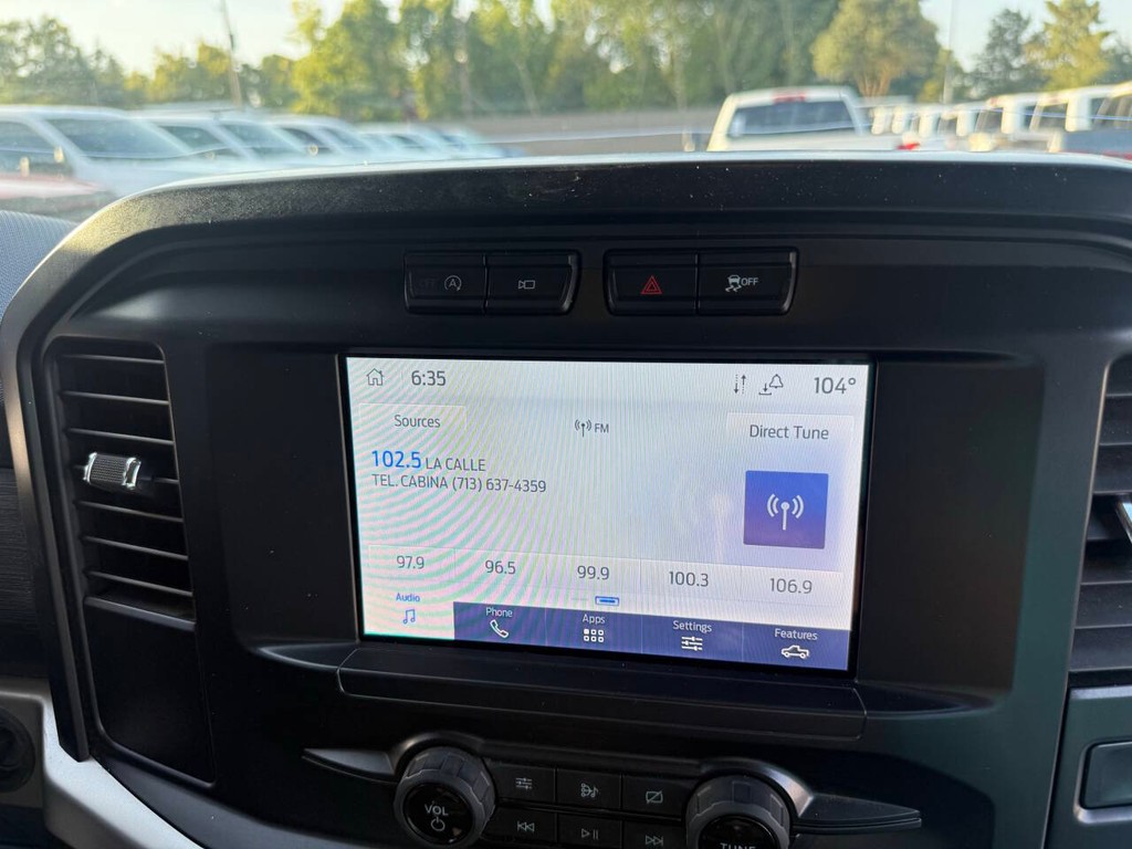 Ford F-150 Vehicle Full-screen Gallery Image 22