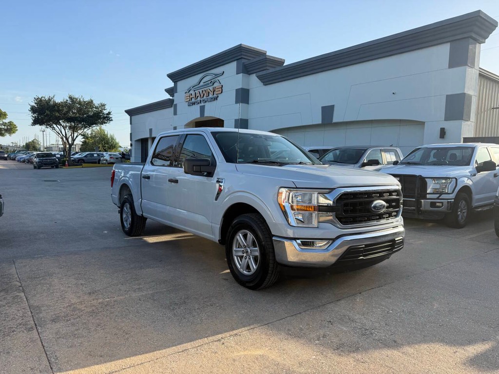 Ford F-150 Vehicle Full-screen Gallery Image 02
