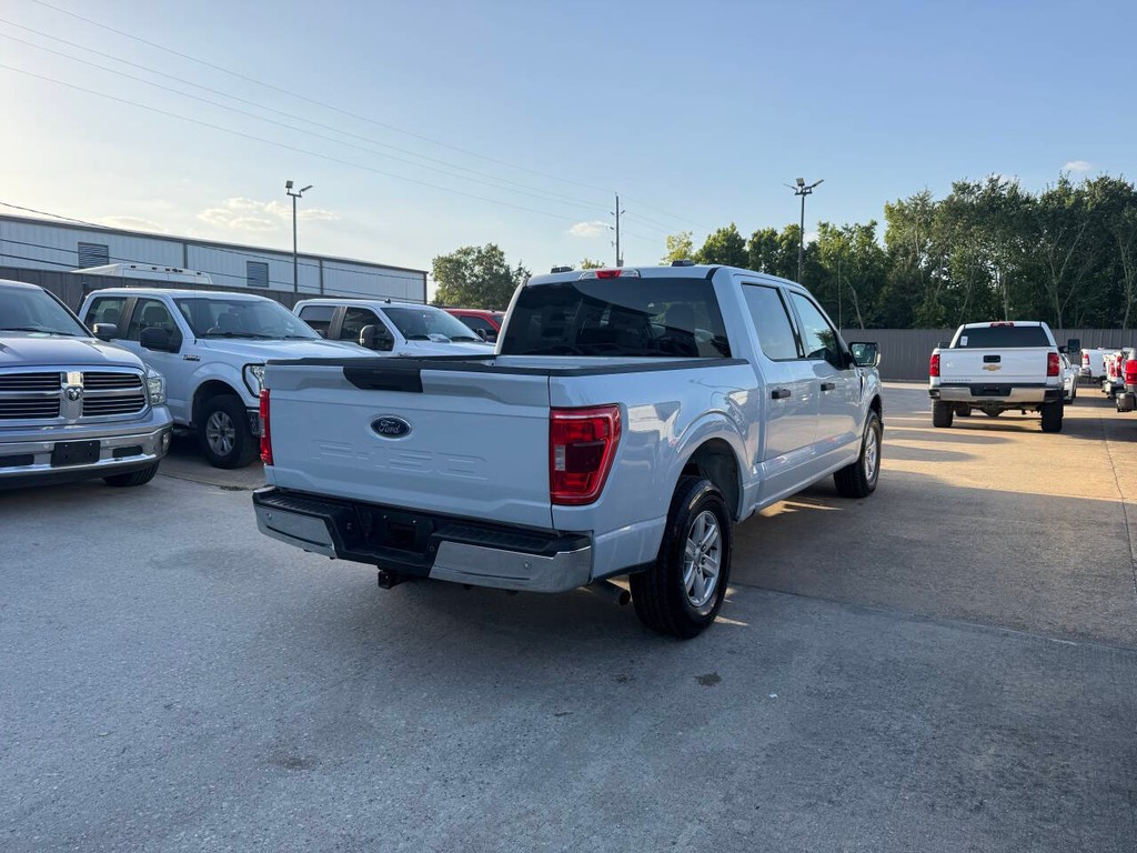 Ford F-150 Vehicle Full-screen Gallery Image 05