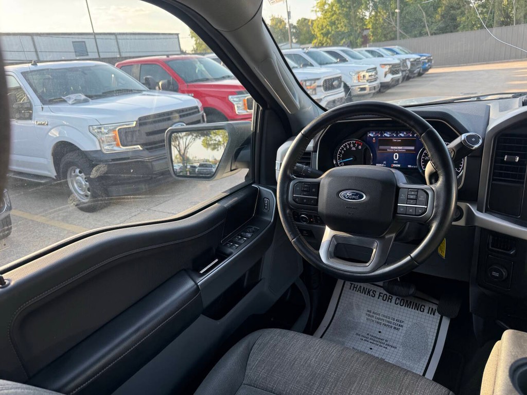 Ford F-150 Vehicle Full-screen Gallery Image 19