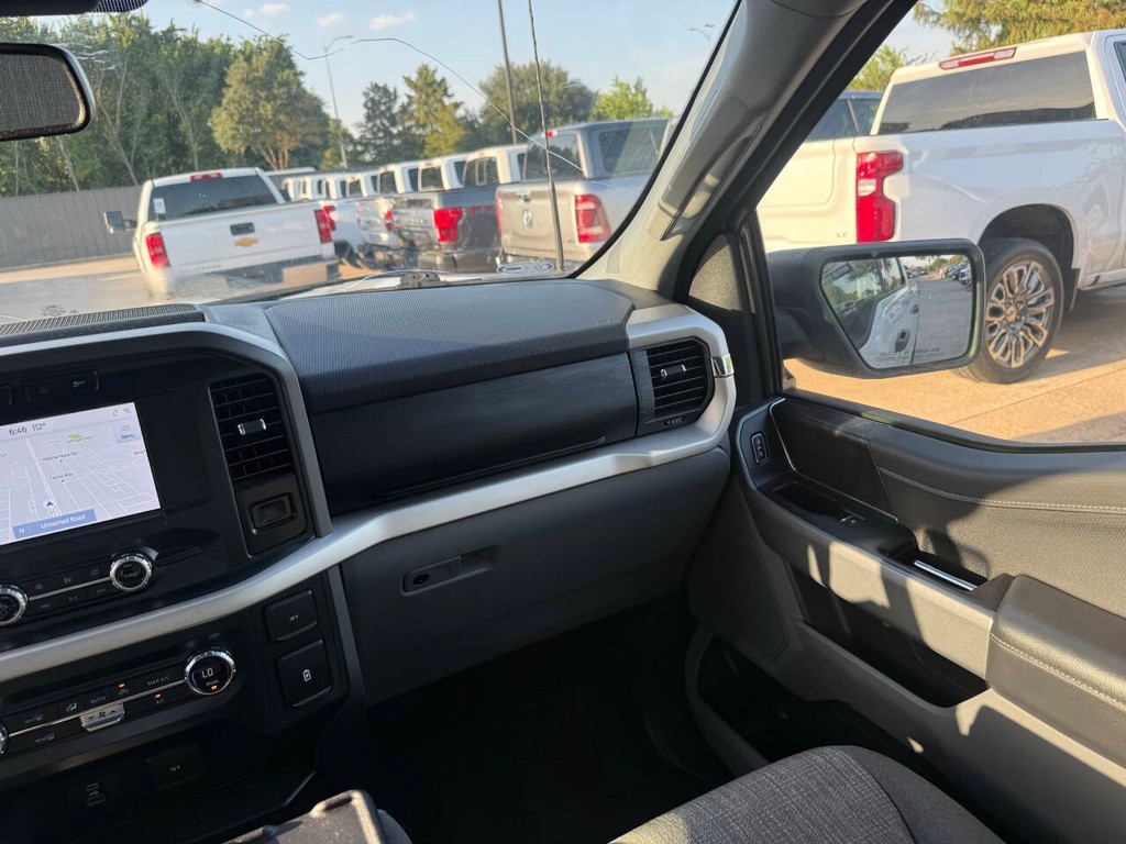 Ford F-150 Vehicle Full-screen Gallery Image 20