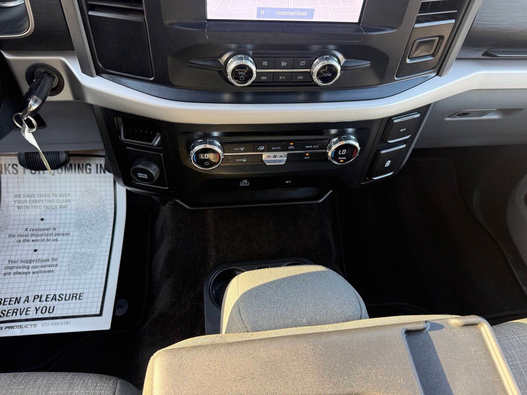 Ford F-150 Vehicle Full-screen Gallery Image 32