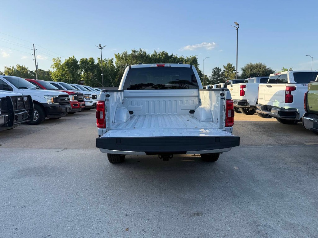Ford F-150 Vehicle Full-screen Gallery Image 40