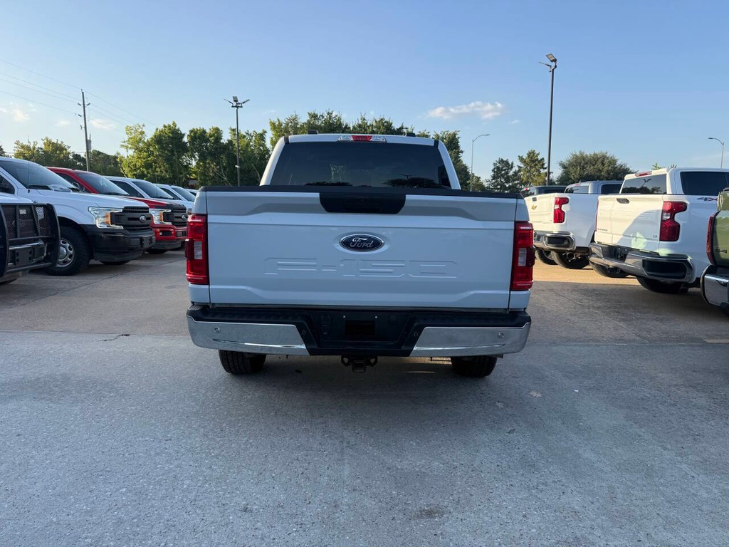 Ford F-150 Vehicle Full-screen Gallery Image 41