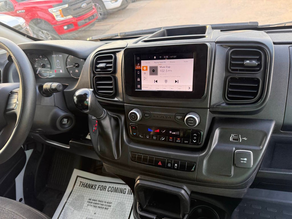 Ram ProMaster Cargo Van Vehicle Full-screen Gallery Image 17