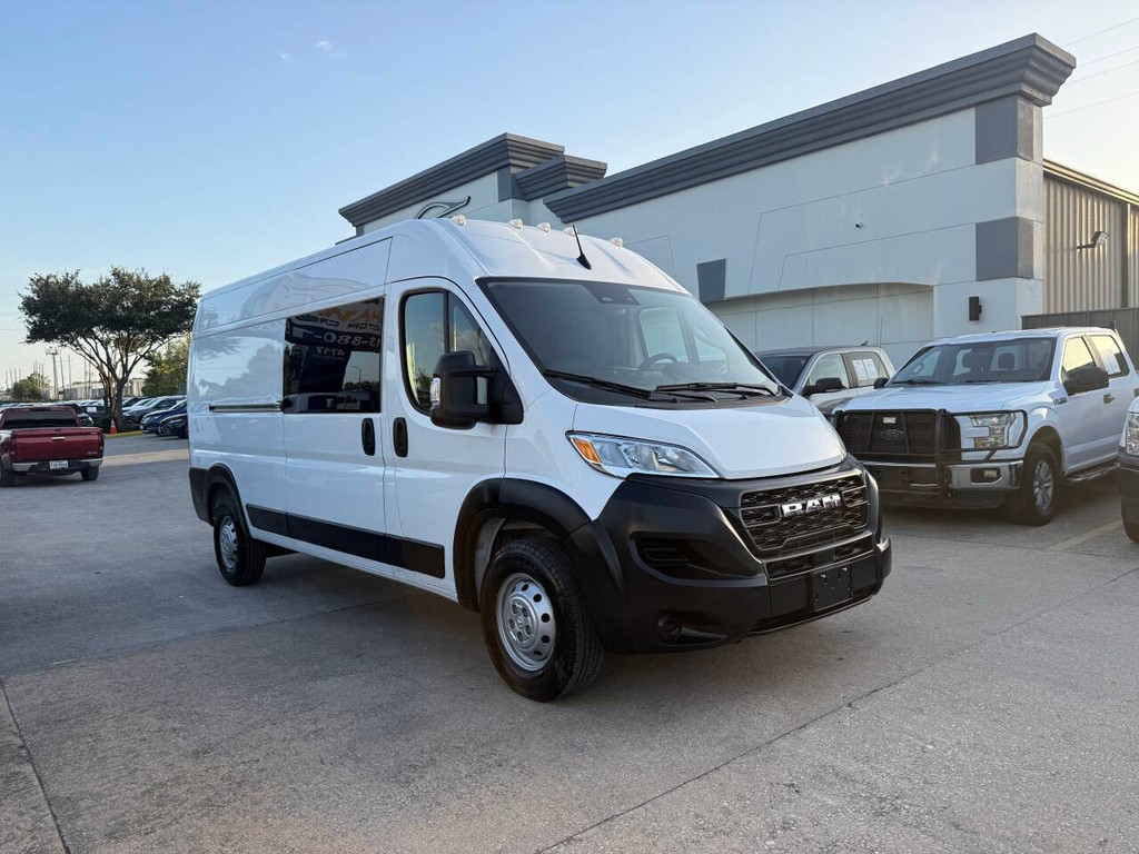 Ram ProMaster Cargo Van Vehicle Full-screen Gallery Image 35