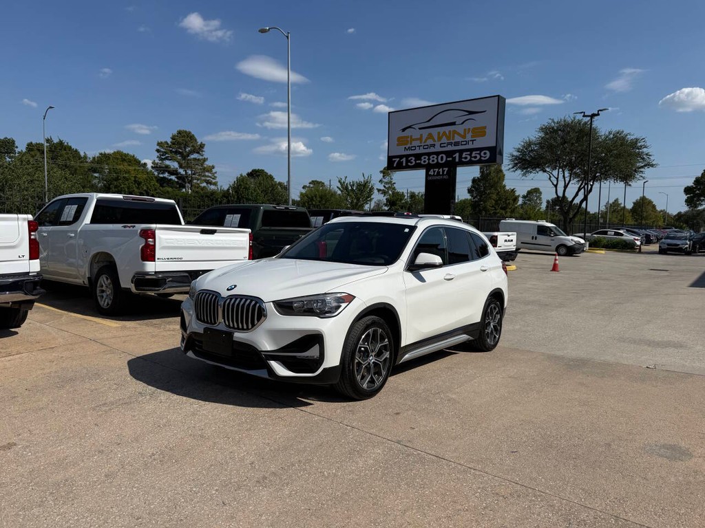 BMW X1 Vehicle Full-screen Gallery Image 03