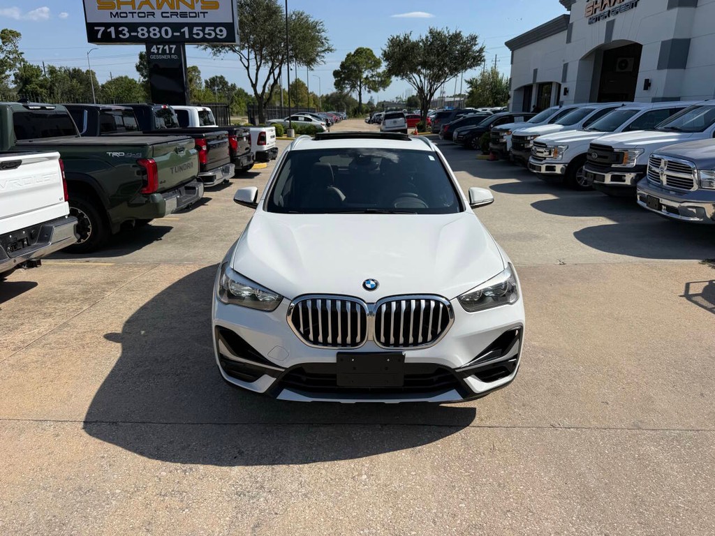 BMW X1 Vehicle Full-screen Gallery Image 41
