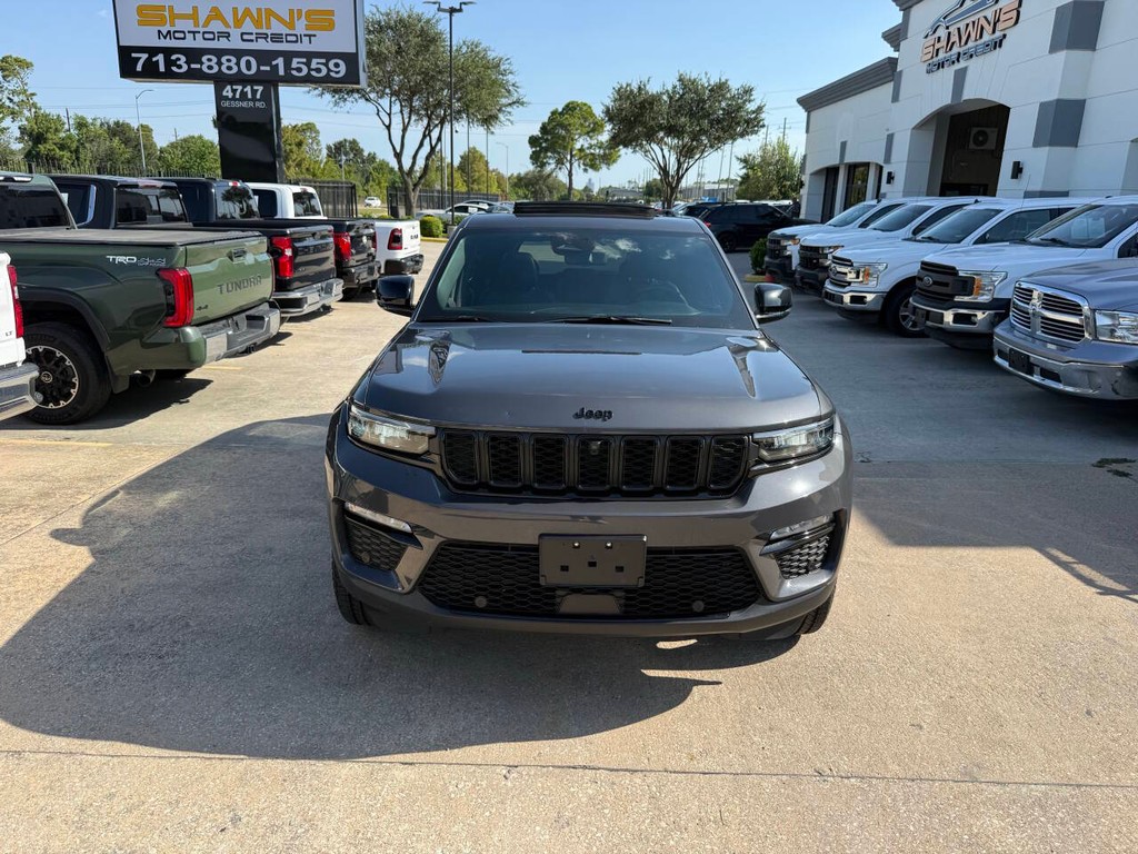 Jeep Grand Cherokee Vehicle Full-screen Gallery Image 39