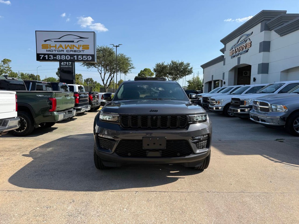 Jeep Grand Cherokee Vehicle Full-screen Gallery Image 40