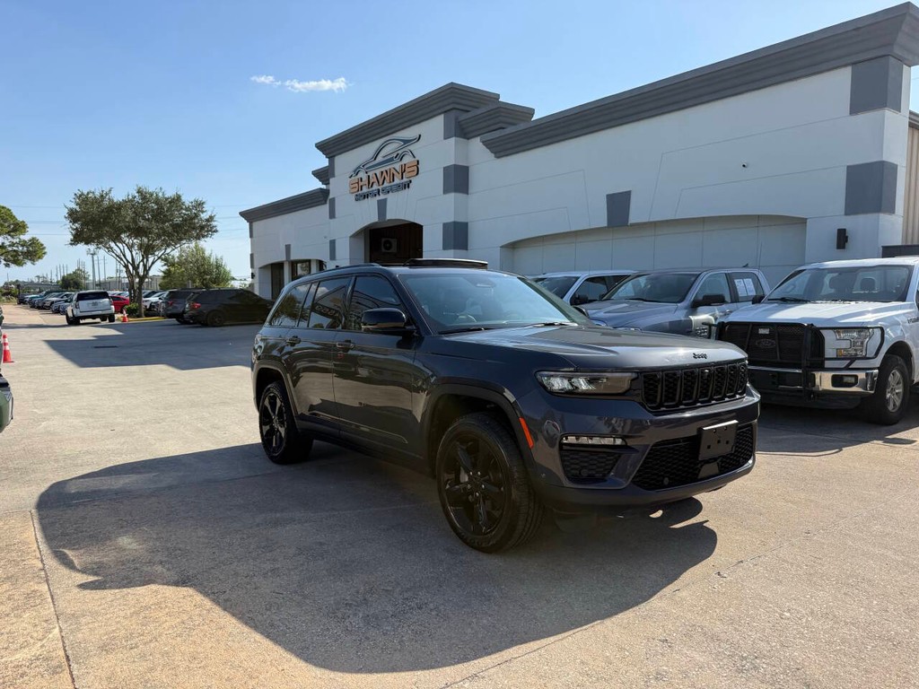 Jeep Grand Cherokee Vehicle Full-screen Gallery Image 41