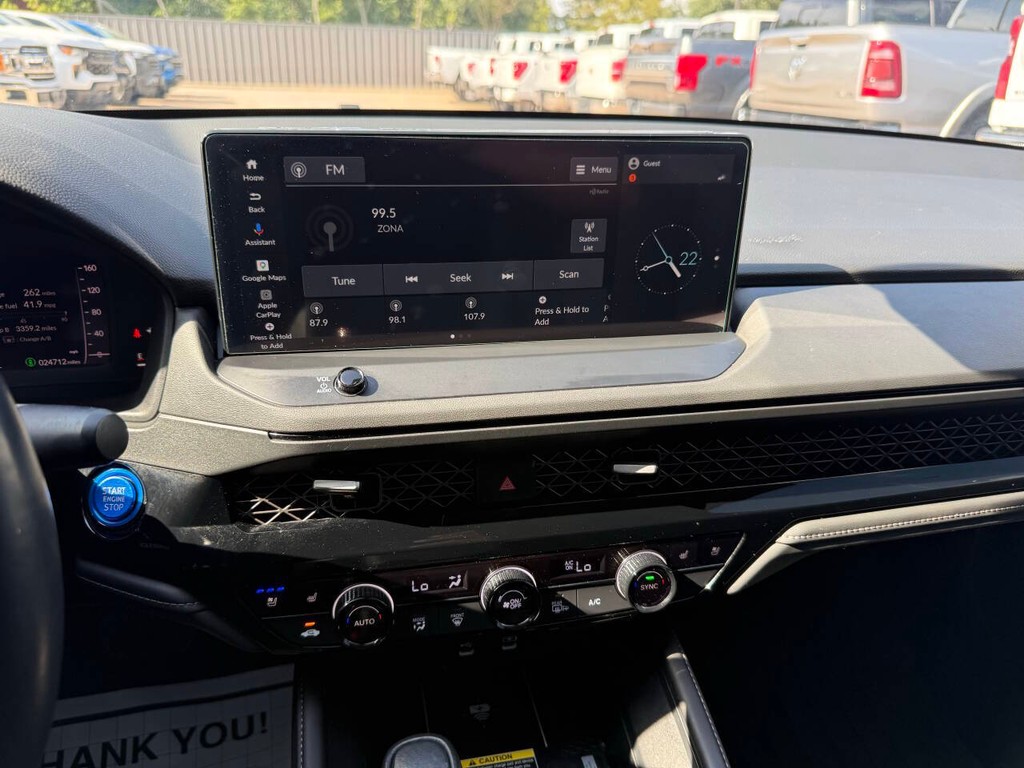 Honda Accord Hybrid Vehicle Full-screen Gallery Image 24