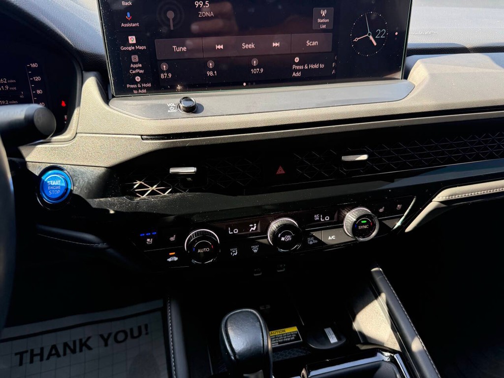 Honda Accord Hybrid Vehicle Full-screen Gallery Image 27