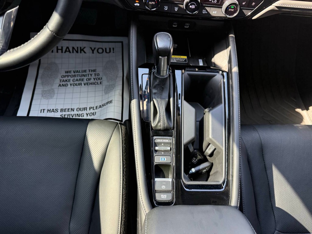 Honda Accord Hybrid Vehicle Full-screen Gallery Image 28