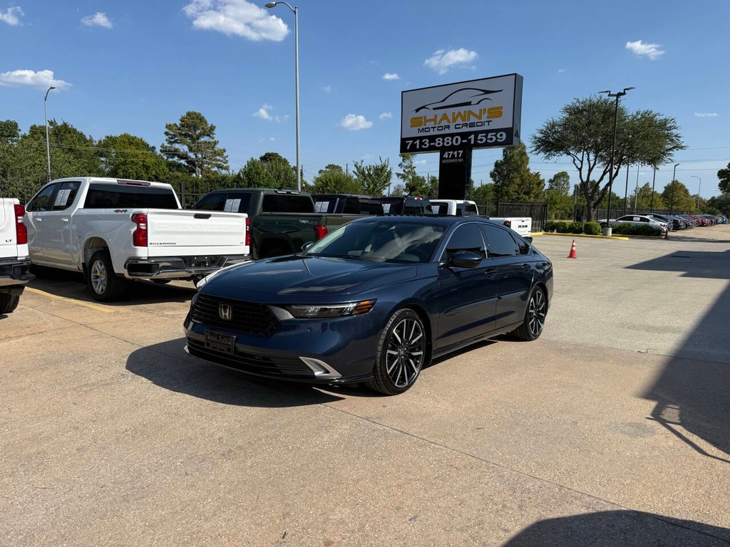 Honda Accord Hybrid Vehicle Full-screen Gallery Image 41