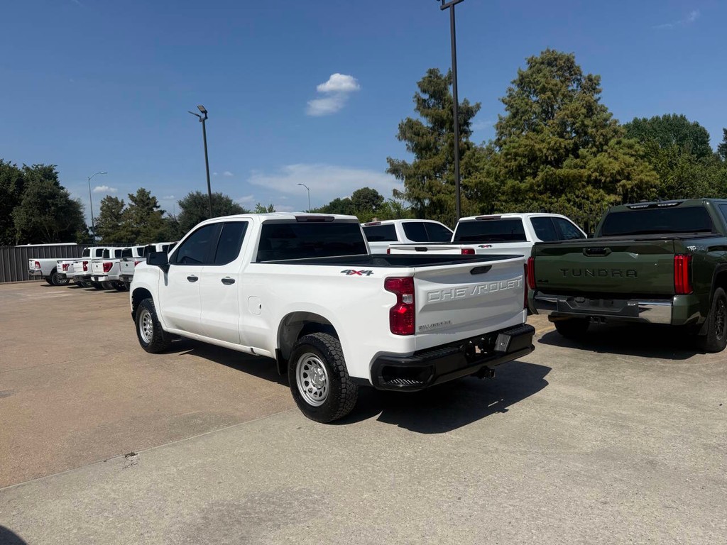 Chevrolet Silverado 1500 Vehicle Full-screen Gallery Image 04