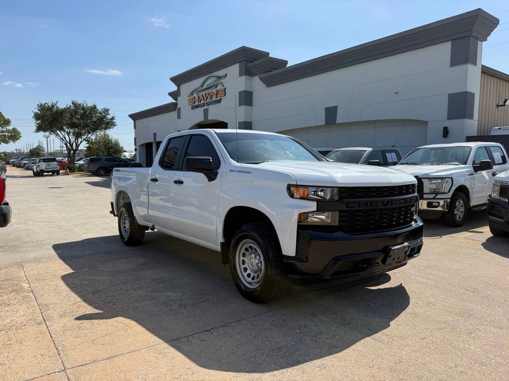 Chevrolet Silverado 1500 Vehicle Full-screen Gallery Image 42