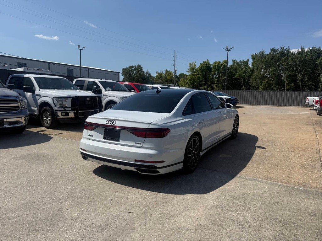 Audi A8 L Vehicle Full-screen Gallery Image 05