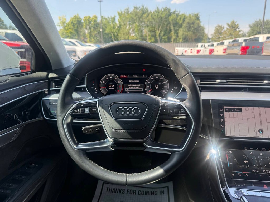 Audi A8 L Vehicle Full-screen Gallery Image 22