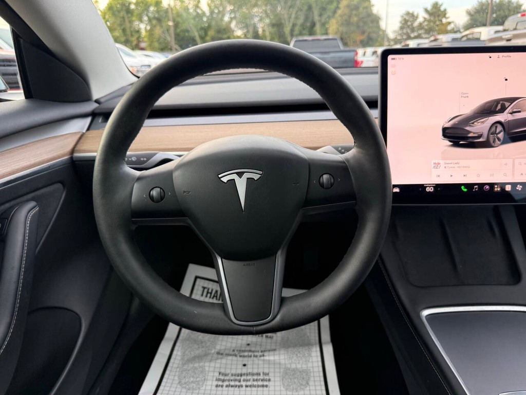 Tesla Model 3 Vehicle Full-screen Gallery Image 22