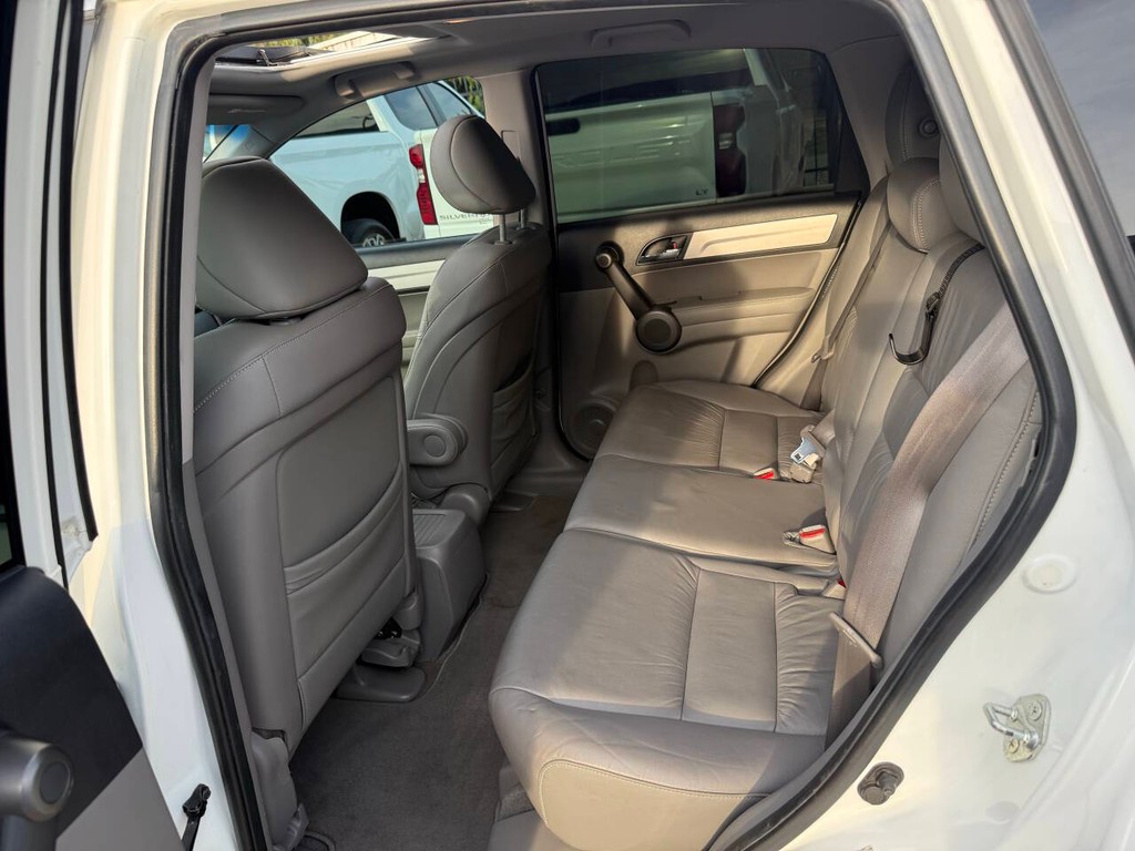 Honda CR-V Vehicle Full-screen Gallery Image 13