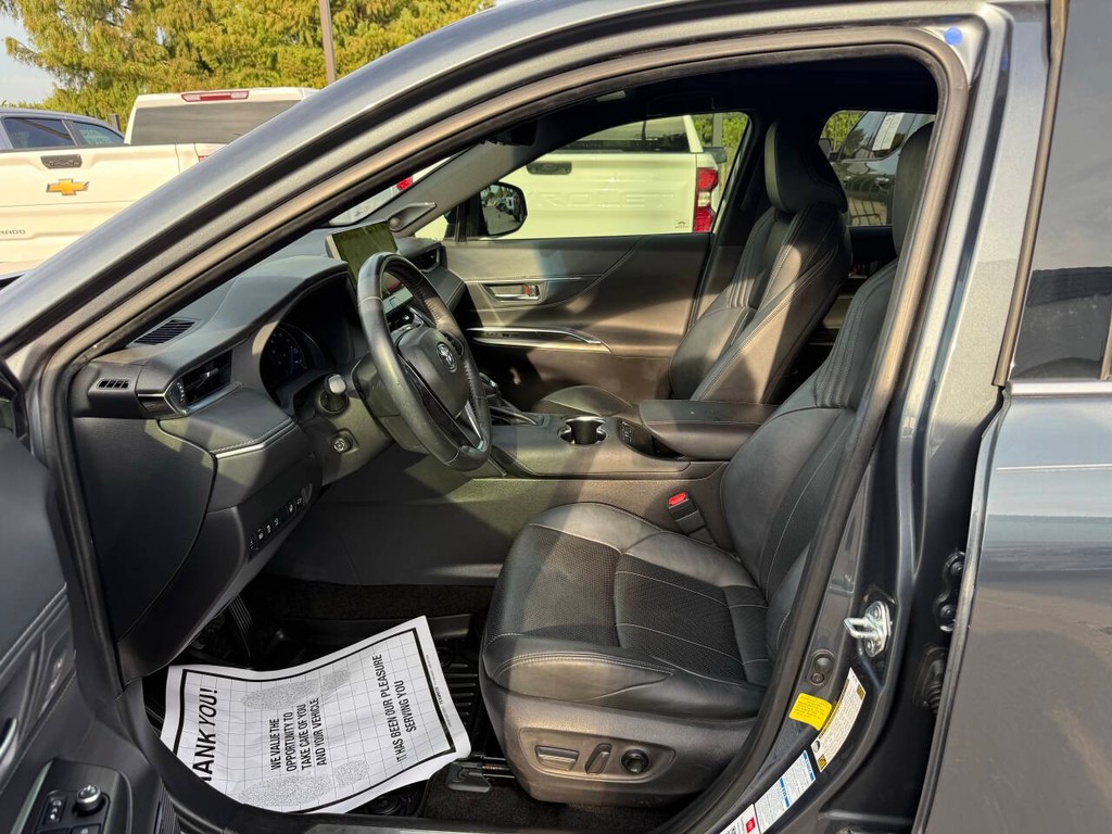 Toyota Venza Vehicle Full-screen Gallery Image 07