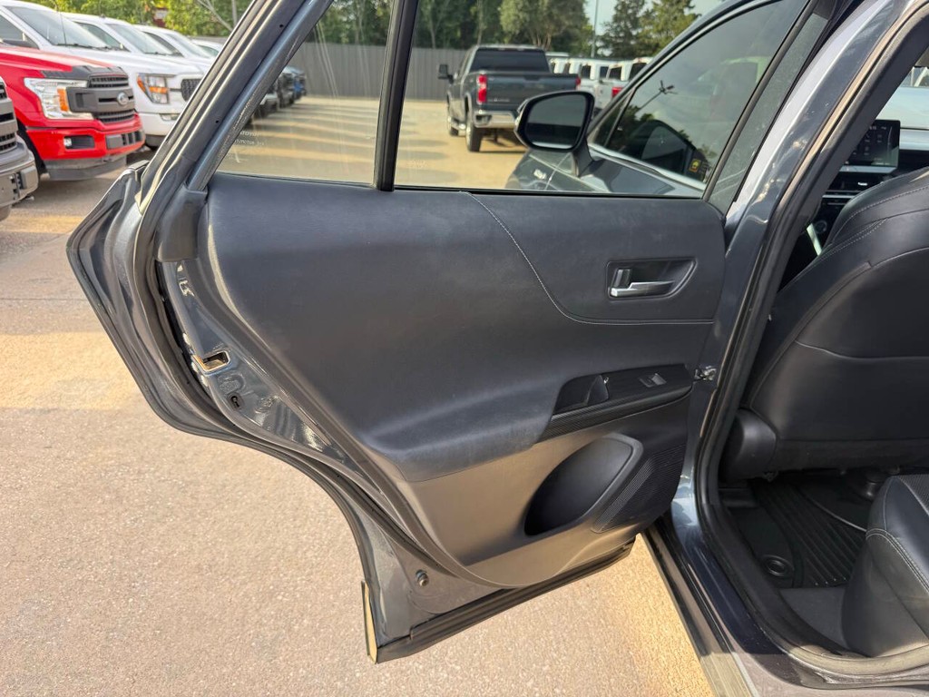 Toyota Venza Vehicle Full-screen Gallery Image 14