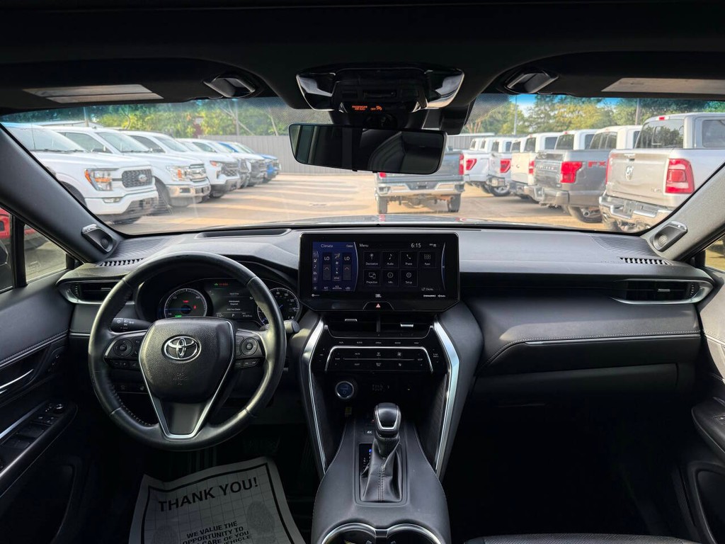 Toyota Venza Vehicle Full-screen Gallery Image 17