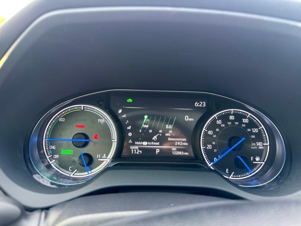 Toyota Venza Vehicle Full-screen Gallery Image 35