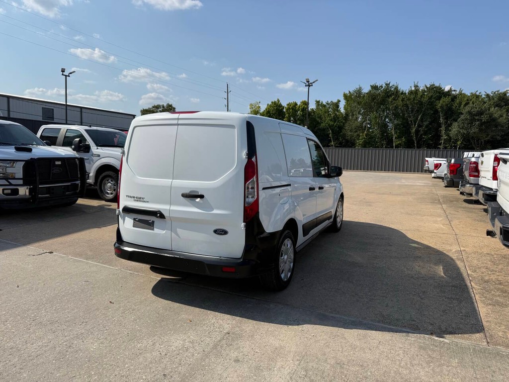 Ford Transit Connect Van Vehicle Full-screen Gallery Image 05
