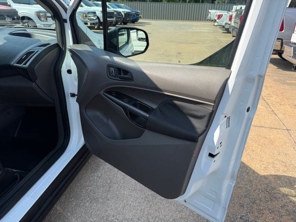 Ford Transit Connect Van Vehicle Full-screen Gallery Image 11