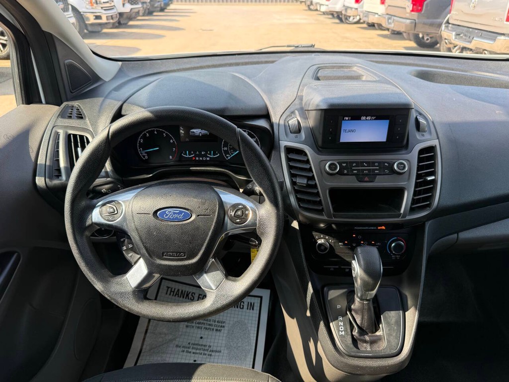 Ford Transit Connect Van Vehicle Full-screen Gallery Image 16