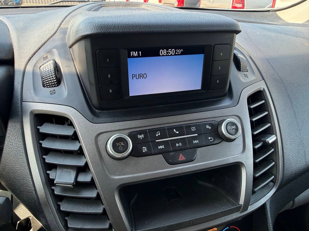 Ford Transit Connect Van Vehicle Full-screen Gallery Image 22